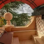 The Corner Hotell 4*