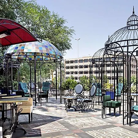 Hotell The Corner 4*