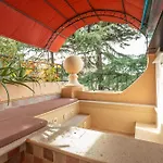 The Corner فندق 4*