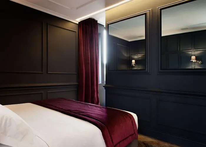 Hotel The Corner 4*